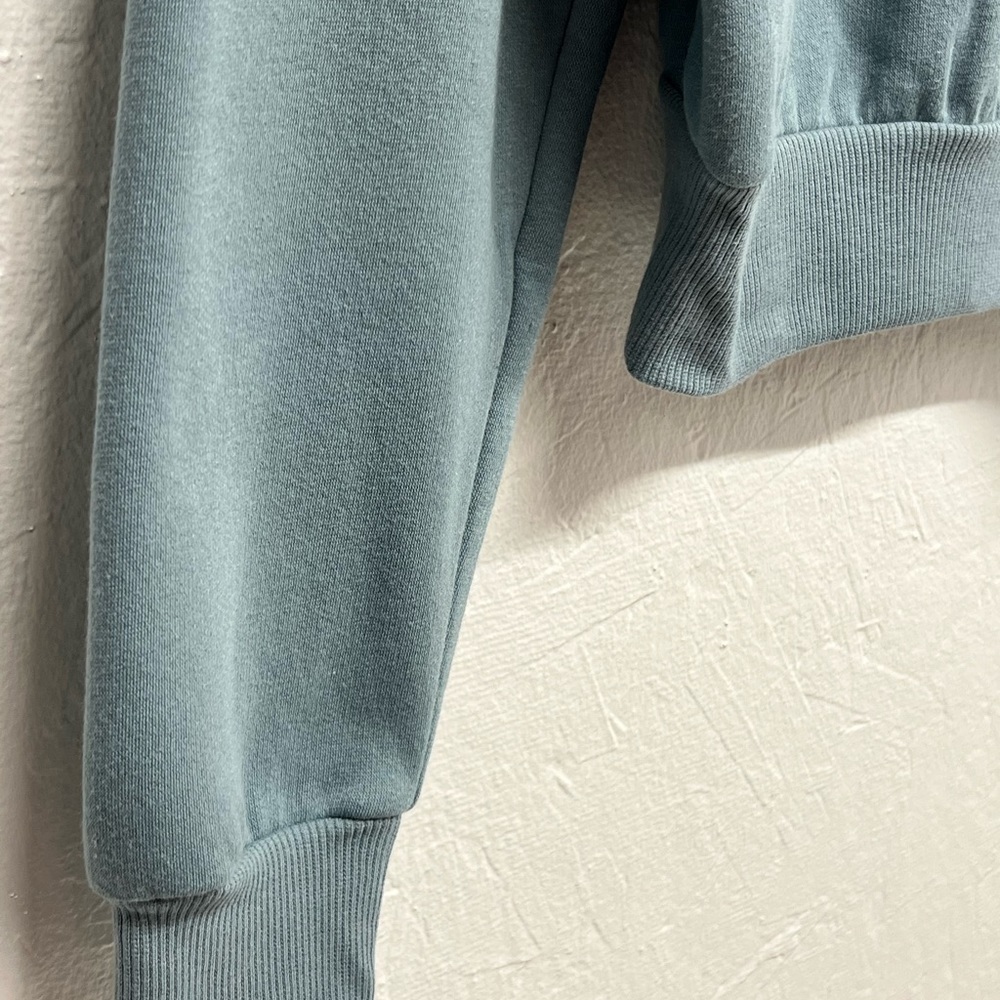 Wild fable women's long sleeve cropped sweatshirt - Picture 3 of 6